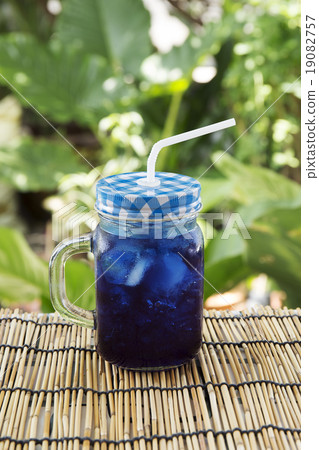 Asian pigeonwings (Butterfly Pea) juice Asian pigeonwings (Butterfly Pea) juice 19082757