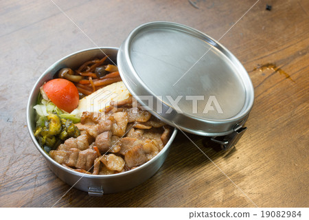 Japanese barbeque lunch box Japanese barbeque lunch box 19082984