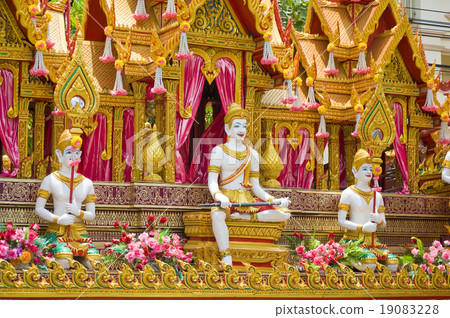 Rocket decoration car in Rocket 19083228