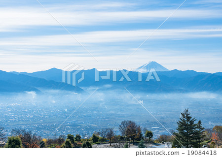 [Yamanashi Prefecture] Fuefuki River Fruit Park and Kofu Basin of Asagiri 19084418