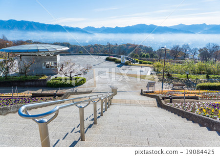 [Yamanashi Prefecture] Fuefuki River Fruit Park and Kofu Basin of Asagiri 19084425