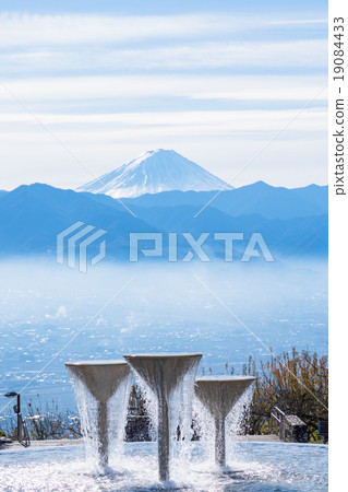 [Yamanashi Prefecture] Fuefuki River Fruit Park and Kofu Basin of Asagiri 19084433