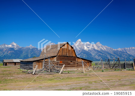 On the iconic John Moulton farm 19085915