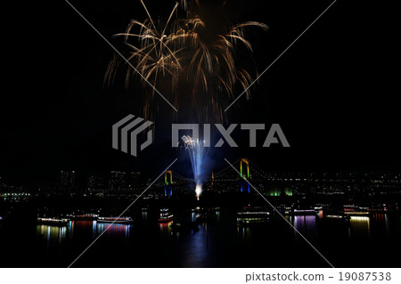 Odaiba Rainbow Fireworks 2015 Odaiba Rainbow Fireworks 2015 19087538