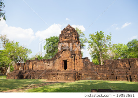 Prasat Muang Tam 19088681