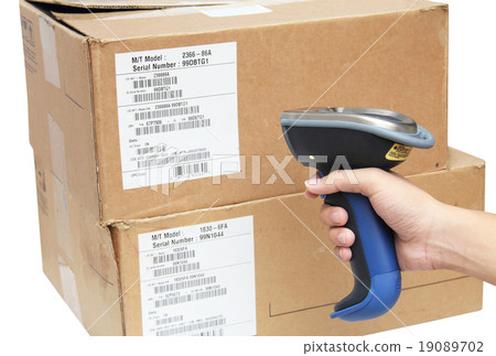 Scanning boxes with wireless barcode scanner 19089702
