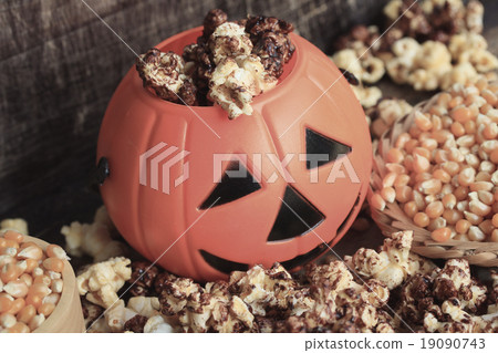 popcorn with seed halloween 19090743
