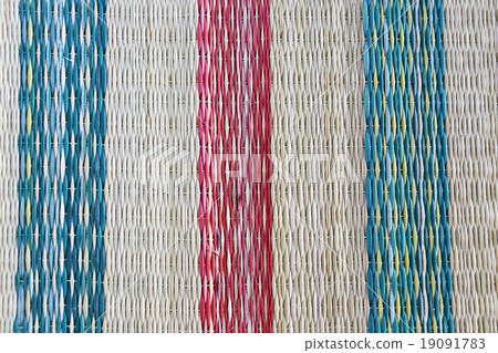 Patterned on mat. Patterned on mat. 19091783
