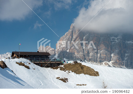 dolomites mountain snow landscape in winter 19096482