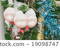Christmas decorations close-up balls 19098747
