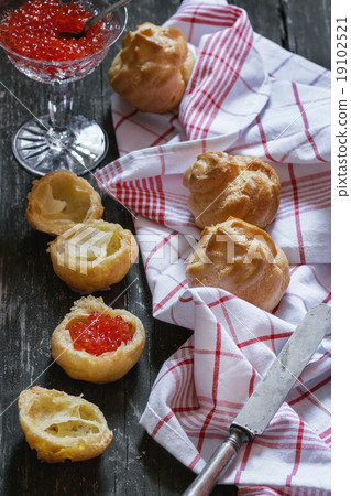 Profiteroles with red caviar 19102521