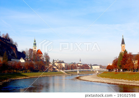 The streets of Austria 19102598