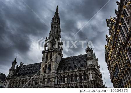 Dark clouds over Brussels, Grand Place 19104875