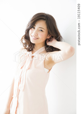 美女形象年輕的女士 美女形象年輕的女士 19115409