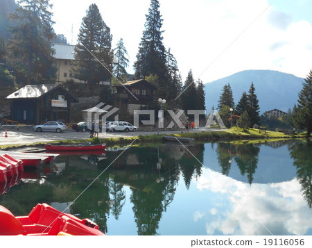 lake, switzerland, fine weather 19116056