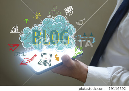 businessman show blog over smart phone businessman show blog over smart phone 19116892