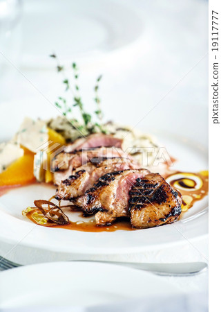 roasted duck 19117777