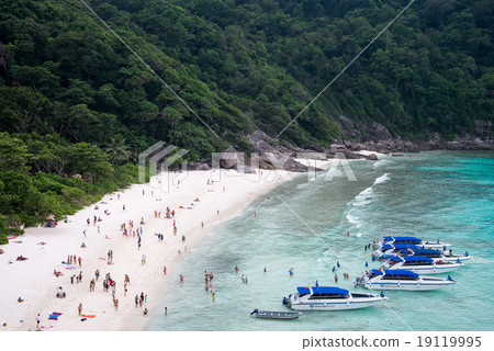Phang Nga, Thailand-Feb 05, 2015 : clear water and beautiful sea 19119995