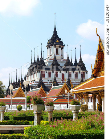 Thai architecture: Wat Ratchanadda, Loha Prasat Thai architecture: Wat Ratchanadda, Loha Prasat 19120947