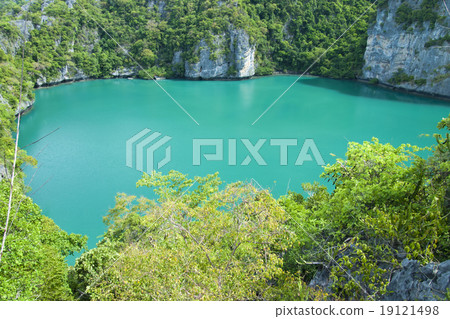 landscape bird eye view of angthong national marine park koh sam 19121498