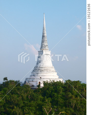 View of White pagoda on top of hill Maha Samanaram temple in Pet 19121636