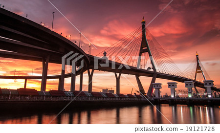 Bhumibol Bridge, The Industrial Ring Road Bridge in Bangkok, Tha Bhumibol Bridge, The Industrial Ring Road Bridge in Bangkok, Tha 19121728