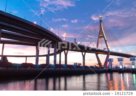 Bhumibol Bridge, The Industrial Ring Road Bridge in Bangkok. Lon 19121729