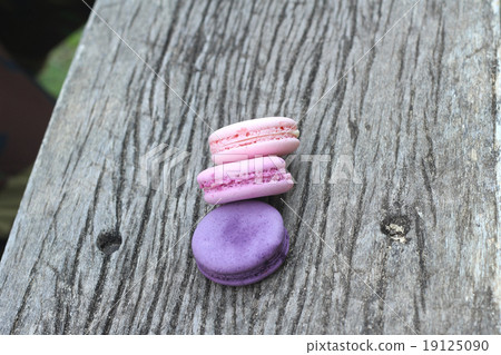 French macaroons multi colorful is delicious French macaroons multi colorful is delicious 19125090