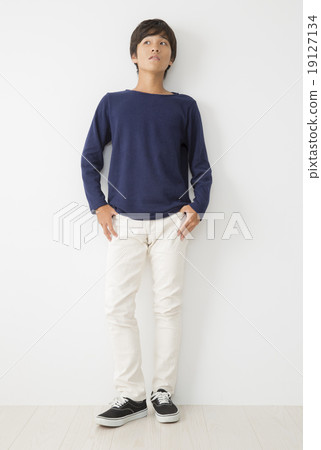 Men with portrait teens Men with portrait teens 19127134