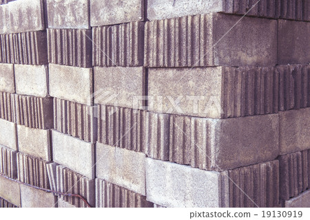 A pile of hard rock 19130919