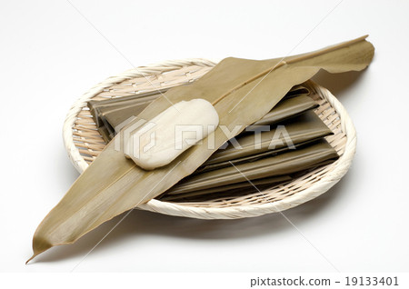 Mu Qi Mu Qi 19133401