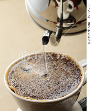 咖啡 19135228
