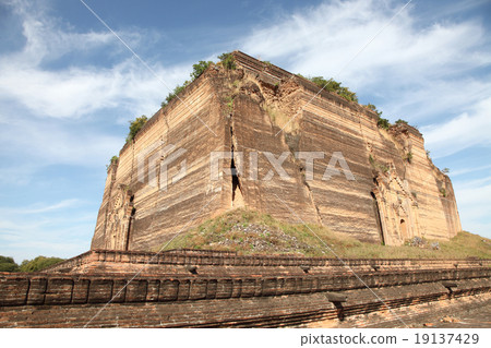 Ruined Mingun pagoda  Mandalay - Myanmar 19137429