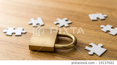 padlock 19137682