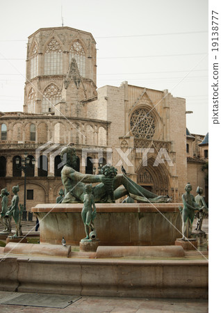 Valencia Valencia 19138777