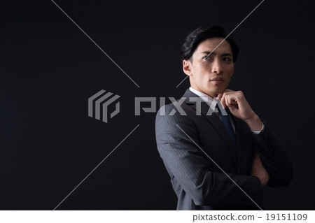 一個年輕的商人 一個年輕的商人 19151109