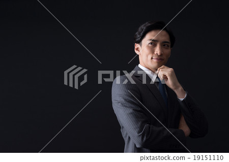 一個年輕的商人 一個年輕的商人 19151110