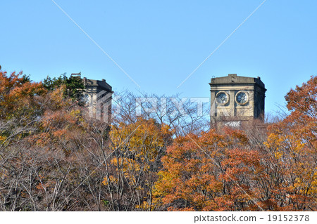 在晚秋的Negishi賽馬場的痕跡 19152378