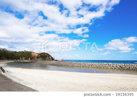 Beach of Okinawa · Chasu no yama Beach of Okinawa · Chasu no yama 19156395