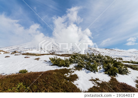 Mountain Asahidake in winter Mountain Asahidake in winter 19164017