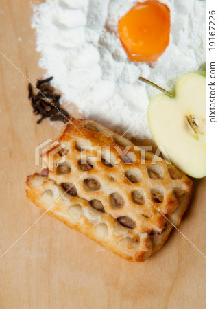 small fresh baked apple pie small fresh baked apple pie 19167226