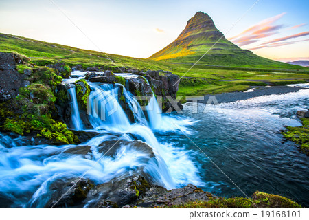 kirkjufell 19168101