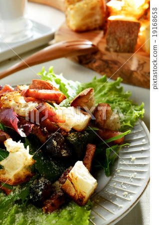Caesa Salada and Rodev Caesa Salada and Rodev 19168658