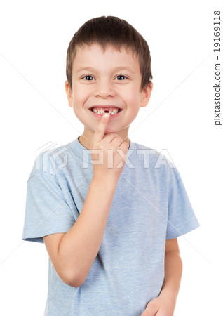 Boy portrait with a lost tooth 19169118