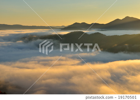  Cloudy sea in Araya mountain 19170501