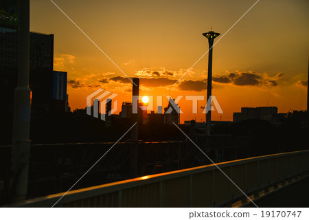 新大阪，日落 19170747