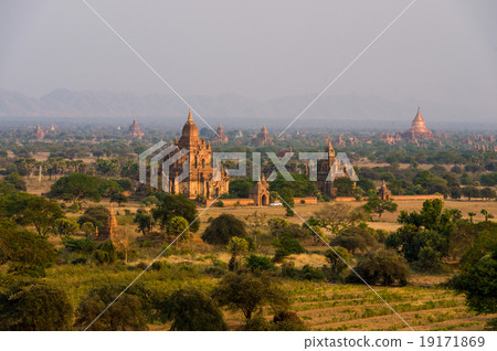 Bagan city with thousands of ancient pagoda Bagan city with thousands of ancient pagoda 19171869