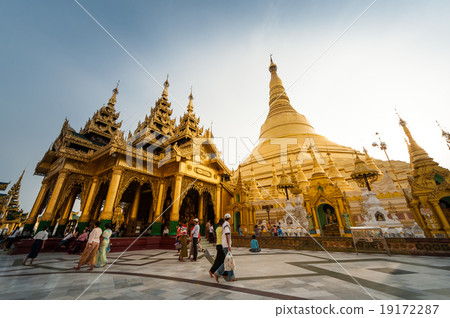 The Shwedagon Pagoda, Myanmar The Shwedagon Pagoda, Myanmar 19172287