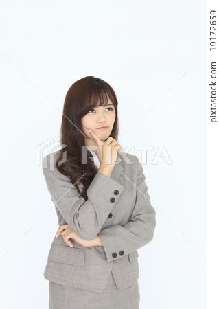 young woman      19172659