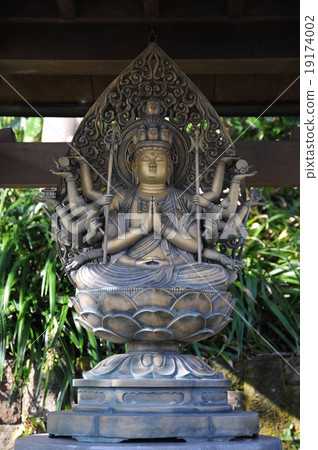 Kamakura Hasegaji Senjo Kaneko statue 19174002